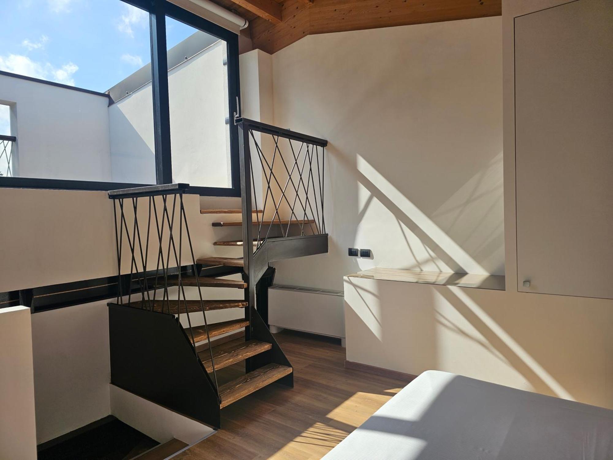 Mezzago Royal Suites Exterior foto