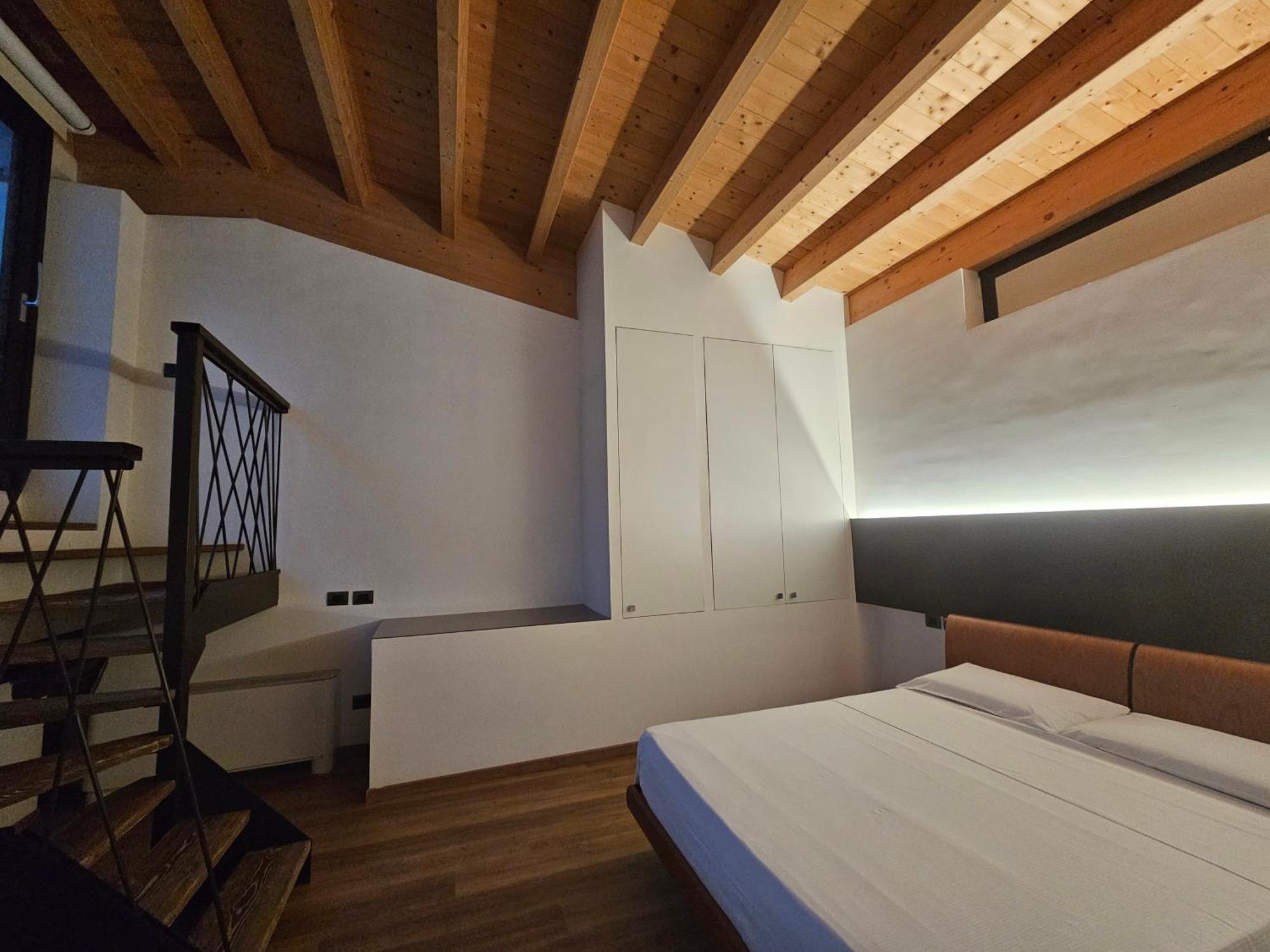 Mezzago Royal Suites Exterior foto