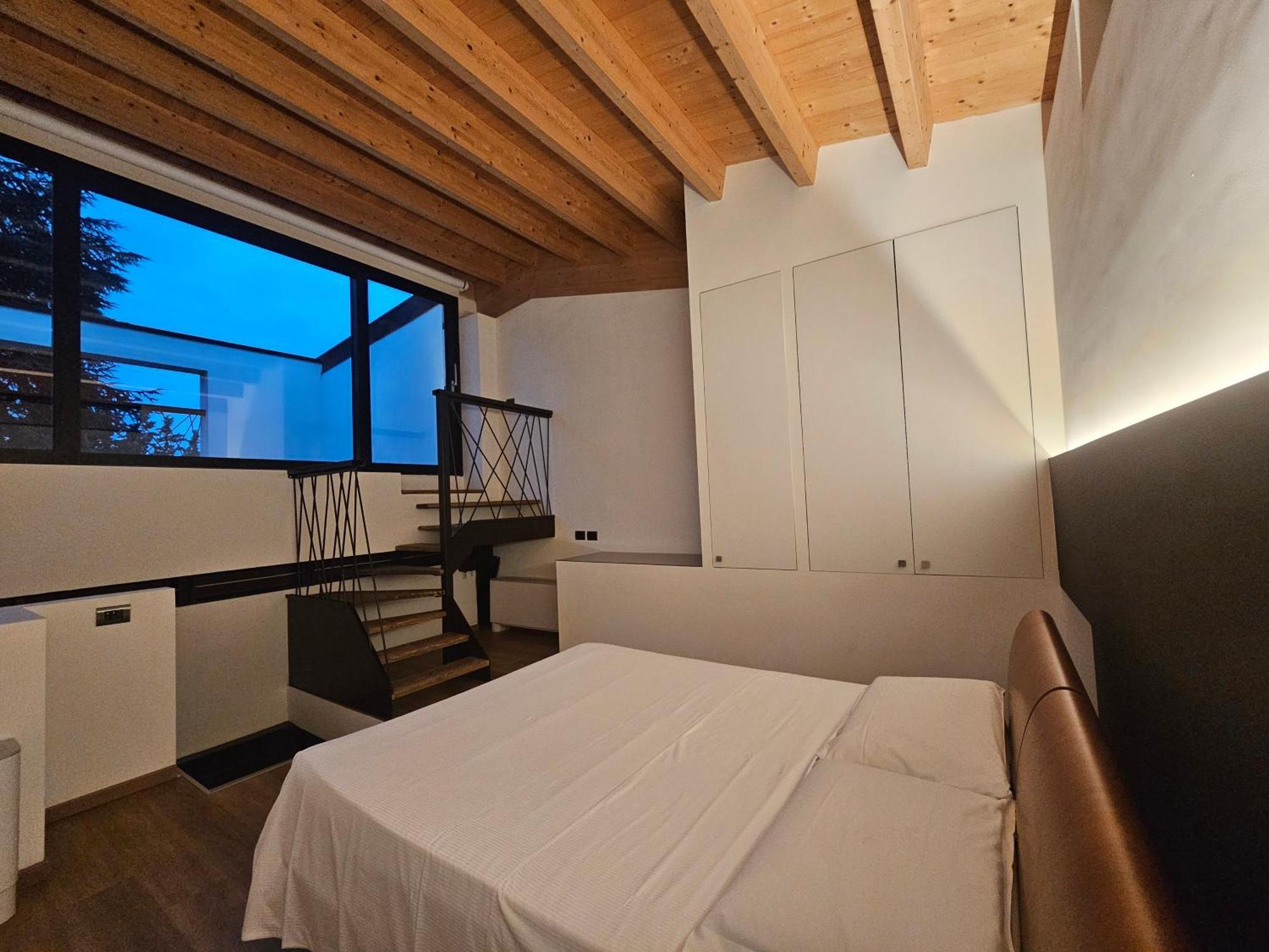 Mezzago Royal Suites Exterior foto